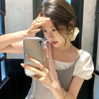 湖畔春晓